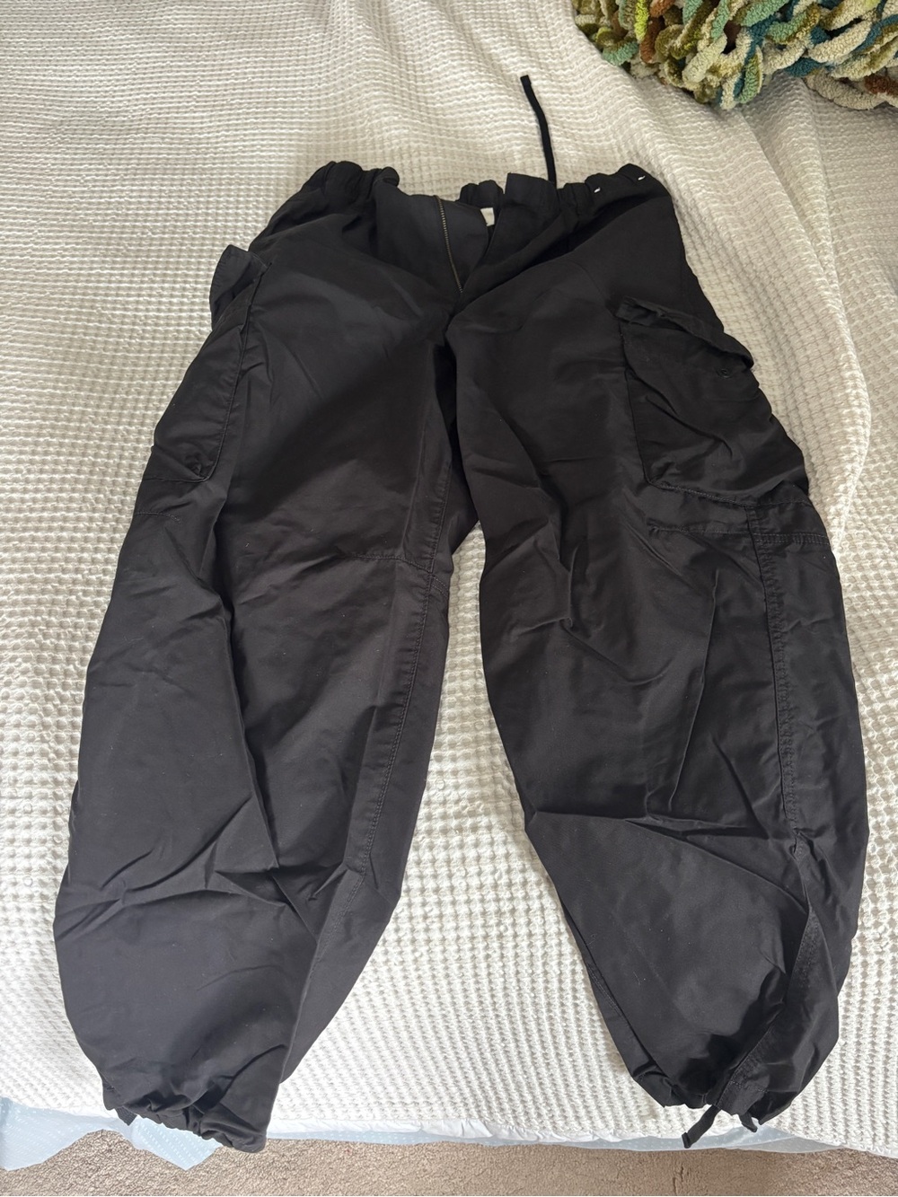 Uniqlo Black Cargo Joggers - Drawstring Utility Pants